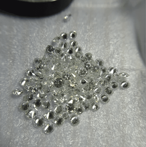 Lab Diamonds for Ear-Stud